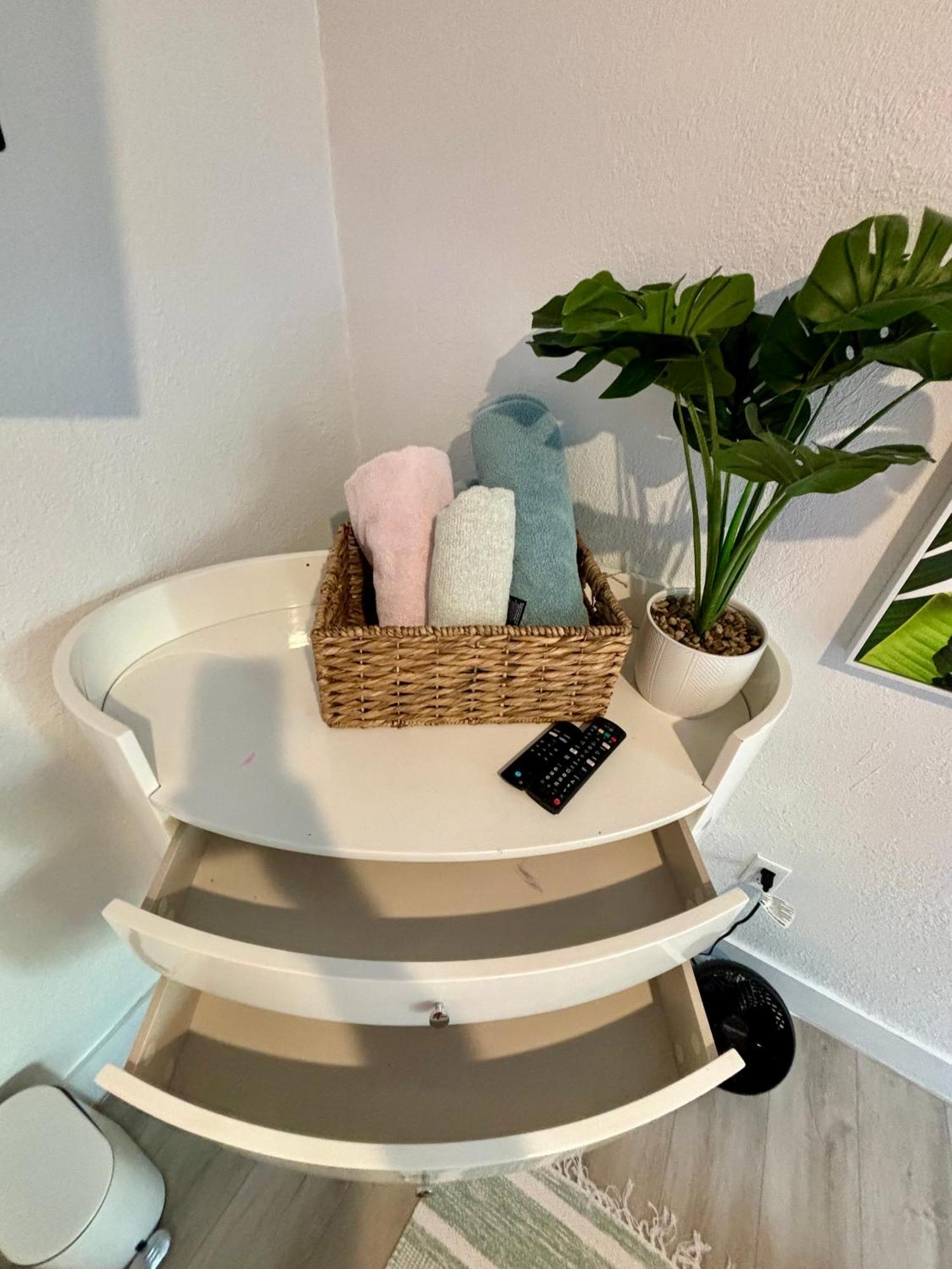 Deluxe Room In Best Location Miami In A 2 Bedrooms Unit - Parking, Laundry And Luggage Storage المظهر الخارجي الصورة